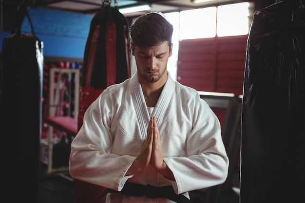 Os benefícios físicos e mentais do jiu-jitsu: mais do que uma atividade física